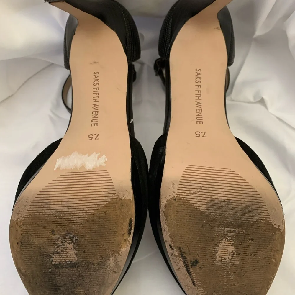 Sak’s Fifth Avenue 4” Heels